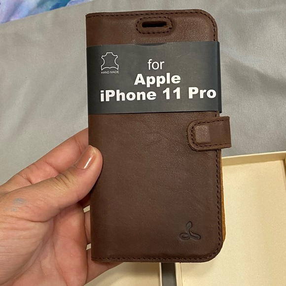 Snakehive London Phone Case IPhone 11 Pro (Nut) - Picture 6 of 6